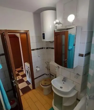 Authorised 2br Near Citycenter - 1 Parking Lot *