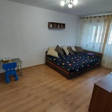 Cosy Close To Center With Parking Lot Apartment *