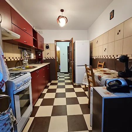 Cosy Close To Center With Parking Lot Apartment