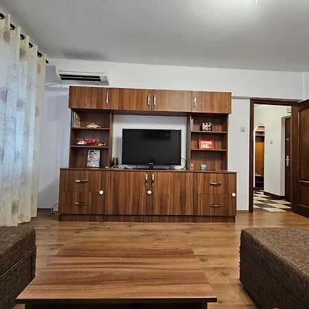 Cosy Close To Center With Parking Lot * Bucharest