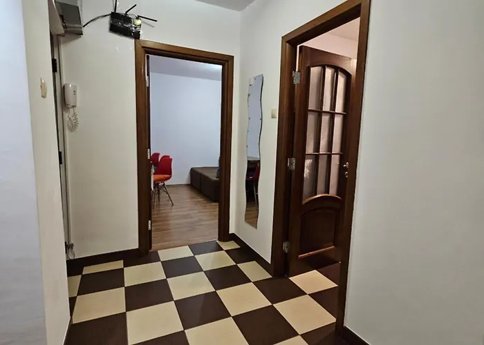 Authorised 2br Near Citycenter - 1 Parking Lot Bukurešť